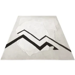 Continent Rug (2 x 2.4 M)