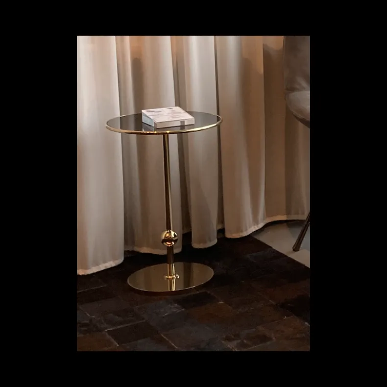GU-GU Side Table | Warehouse