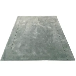 The Green Rug (2 x 2.4 M)
