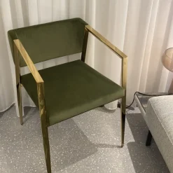 TOO-TOO Lounge Chair | Warehouse
