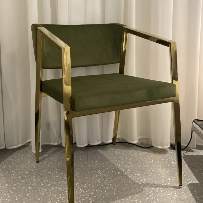 TOO-TOO Lounge Chair | Warehouse