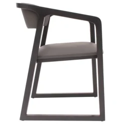 WON-WON Chair | Stock
