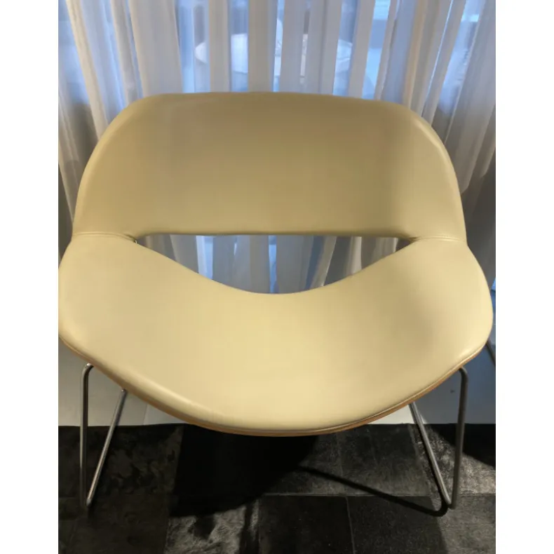 YA-YA Lounge Chair | Warehouse