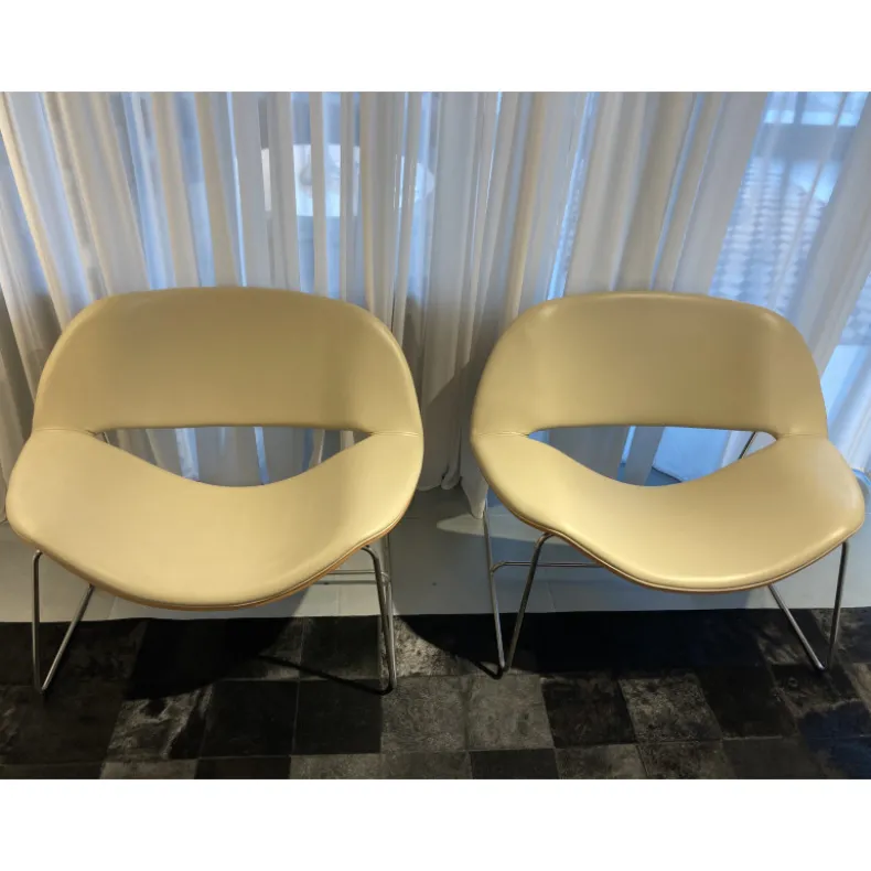 YA-YA Lounge Chair | Warehouse